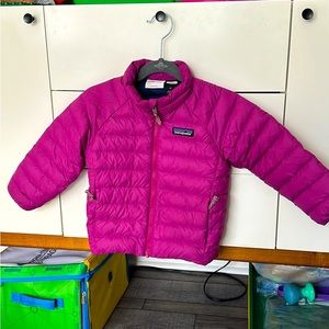 Patagonia 2T Jacket. Like new condition, medium thickness.